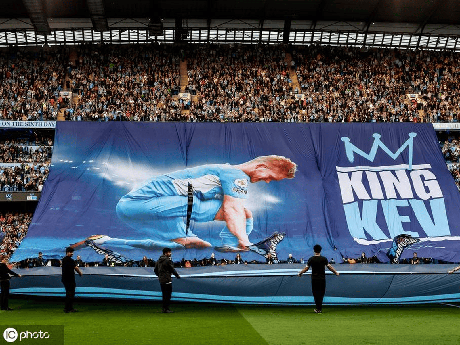 九游娱乐-关于德布劳内回归赛场，惊险取胜首场状态亮眼，篮网观众沸腾！的信息