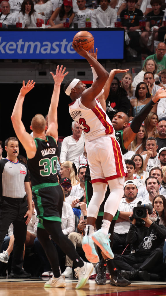 九游体育-Karsa在切尔西比赛中关键助攻，出色防守引发热议！的简单介绍