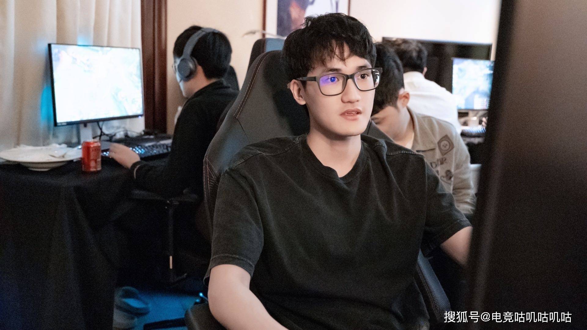 九游体育- 张志磊vs卡巴耶尔比赛回放 